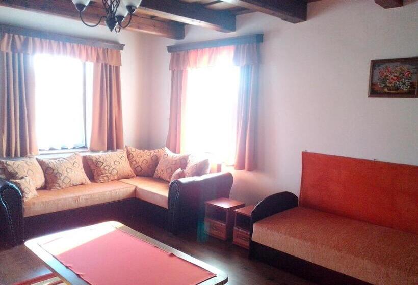 חדר סטנדרט לארבעה, Kőhíd Vendégház