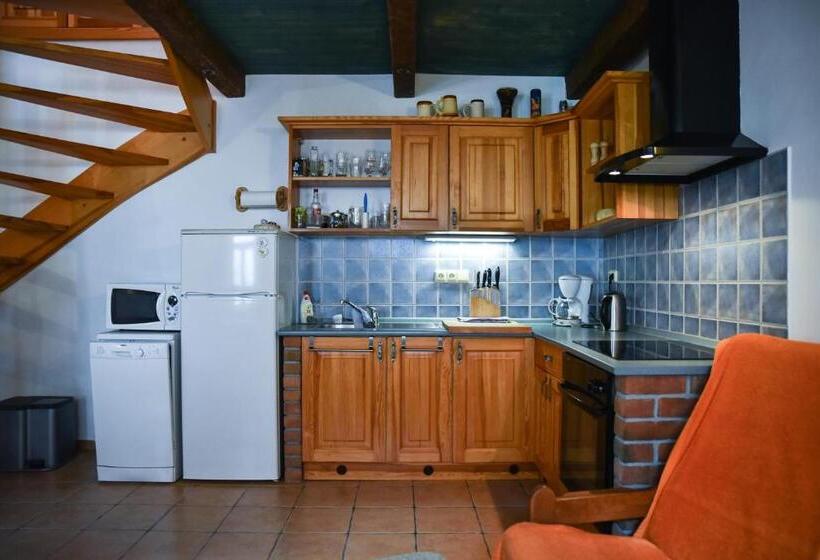 Дом 2 Спальни, Penzion čas