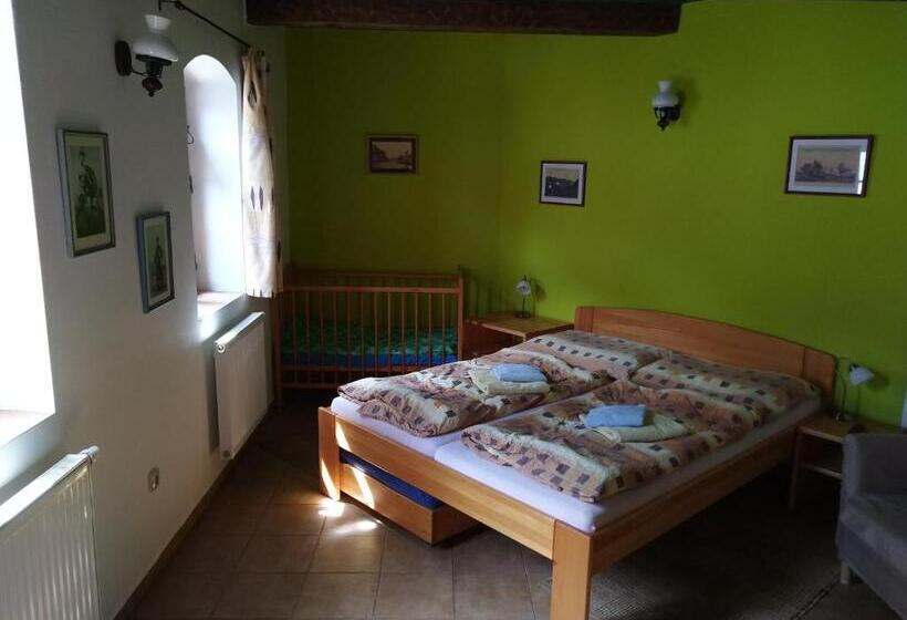 带2个卧室的公寓, Penzion čas