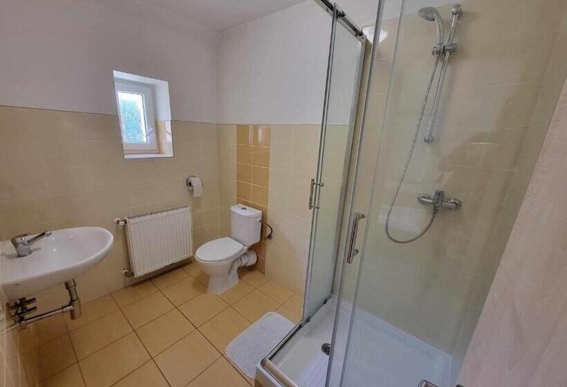 חדר סטנדרט, Restaurace A Penzion Vrtule