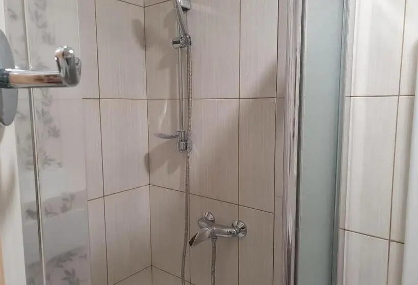 Perhehuone, Pension Zelený Strom