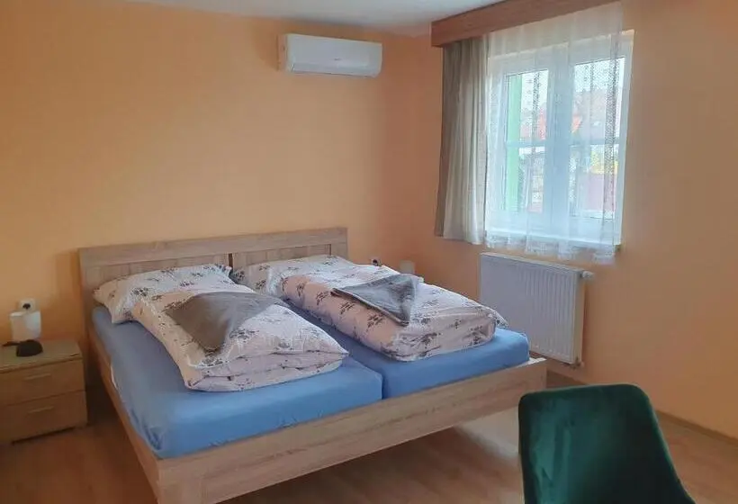 Perhehuone, Pension Zelený Strom