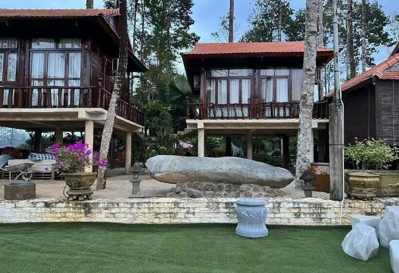 اتاق استاندارد با چشم‌انداز پارک, Cat Tien River Lodge