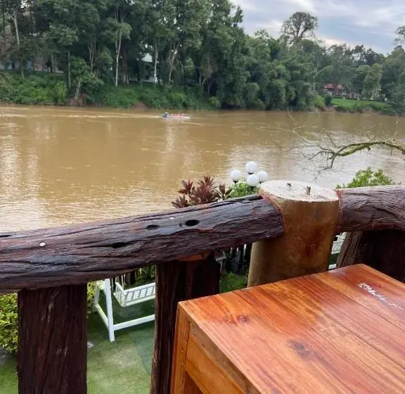 بانگلوی سوپریور, Cat Tien River Lodge
