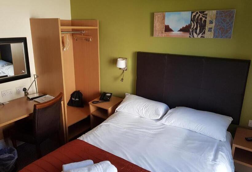 חדר אקונומי, Rose And Crown