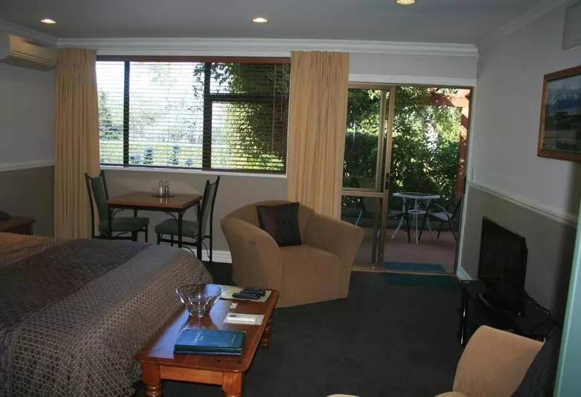 استودیو استاندارد با تخت کینگ, Alpine Springs Motel