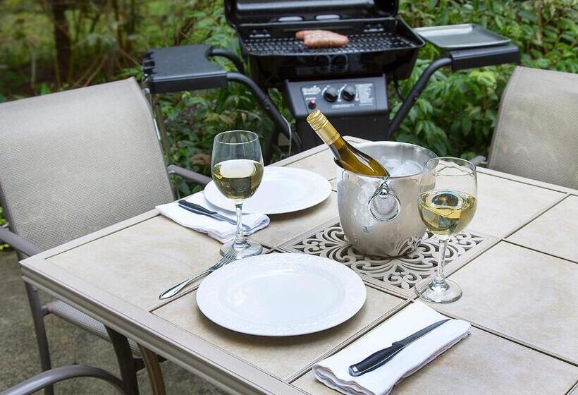 شقة غرفة واحدة, Glynn House Inn