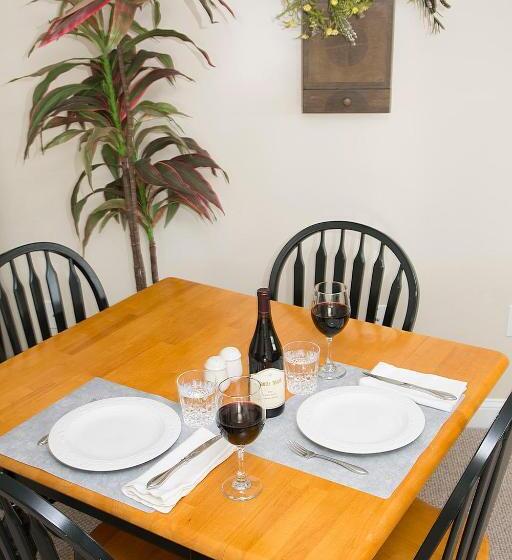 شقة غرفة واحدة, Glynn House Inn