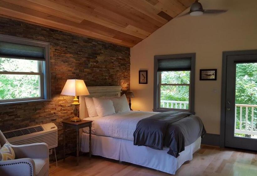 오두막, Hummingbird Inn