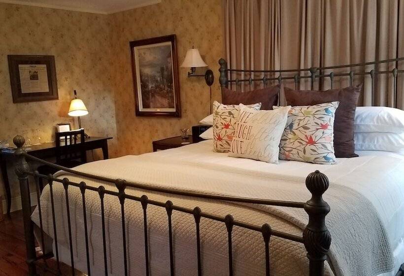 디럭스 룸, Hummingbird Inn