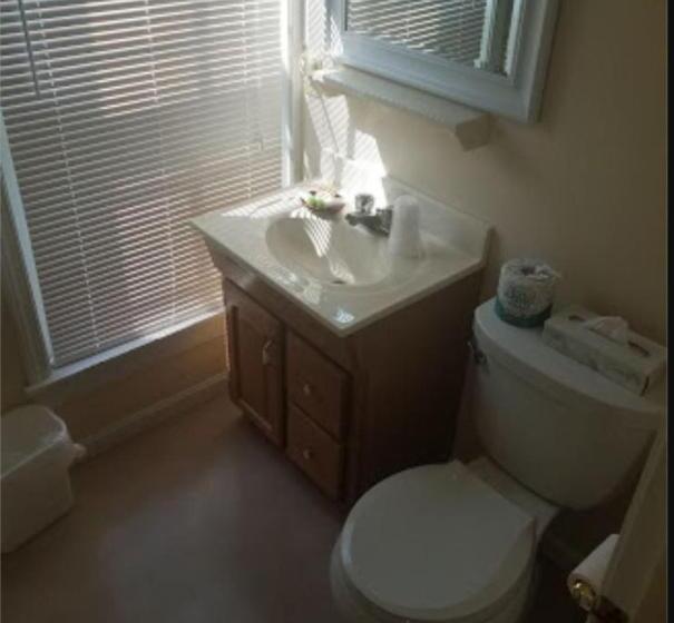 غرفة قياسية رباعية, Inn At Jackson