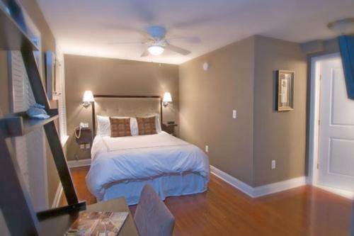 غرفة قياسية مزوَّدة بشُرفة, Majestic