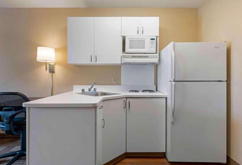 标准工作室, Extended Stay America Select Suites Chicago Hanover Park