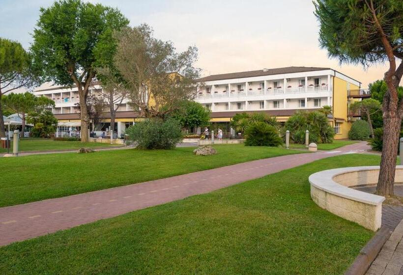 Номер Комфорт, Adria Holiday Pra  Delle Torri