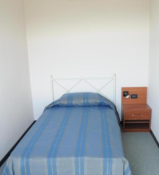 标准三人间, Albergo Villa Ester