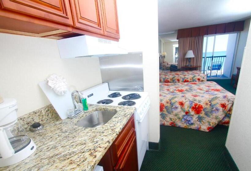 带2个双人床的标准工作室, Boardwalk Beach Resort