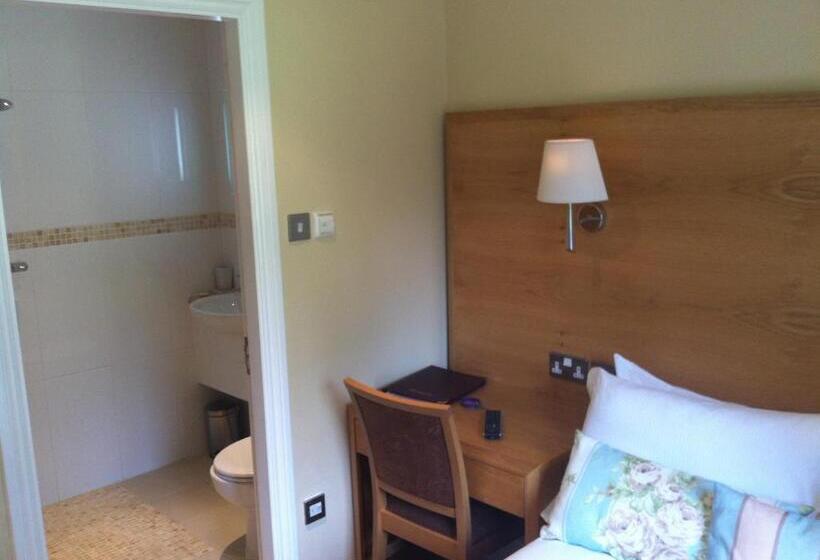 غرفة أساسية, Clover Spa And