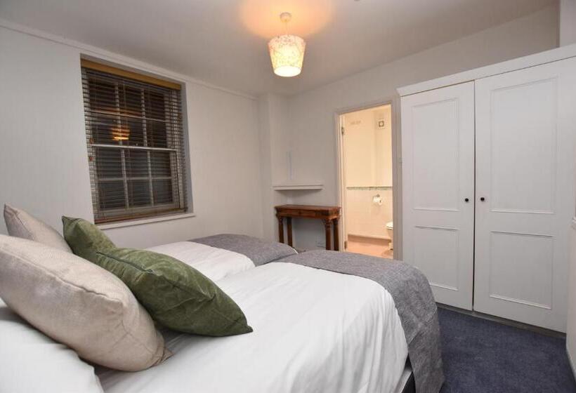 スタンダードルーム, The Halford Bridge Inn