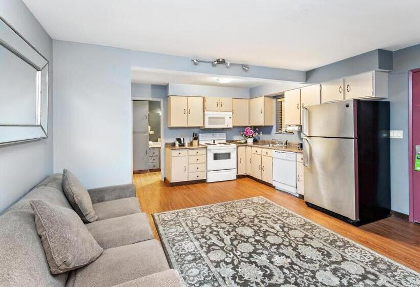 סוויטה, Inn At Seaside