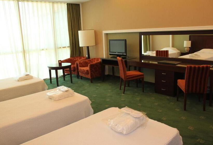 Deluxe Triple Room, Marma Hotel Istanbul Asia