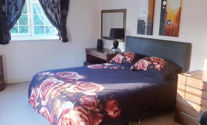 Номер Economy, Plumpton House