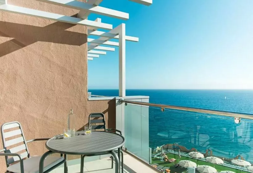 オーシャンビュージュニアスイート, Riviera Vista