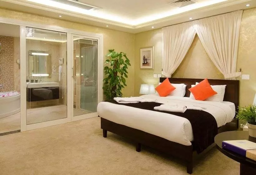سوئیت پرزیدنت, Swiss Inn Teda Hotel & Aqua Park