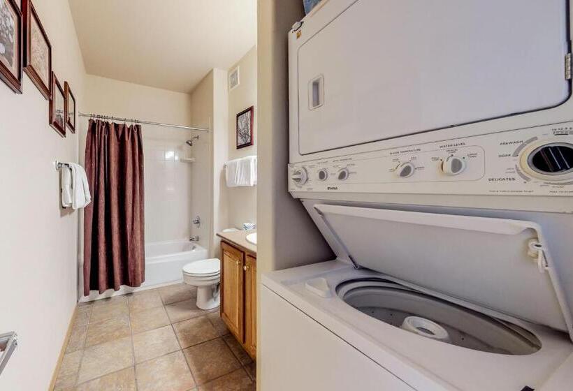 דירת חדר, Tarn Landing B7