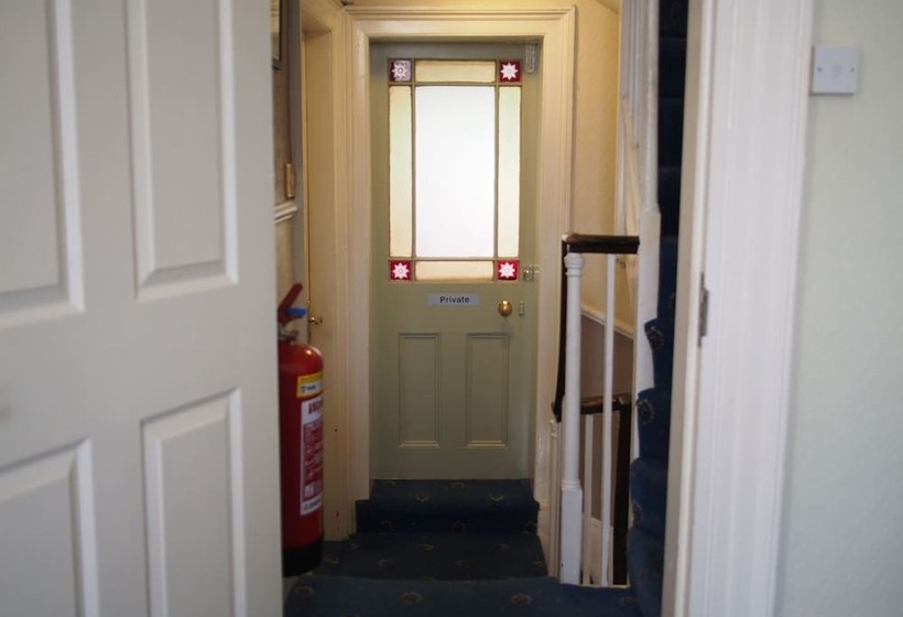 スタンダードルーム, The Coach House