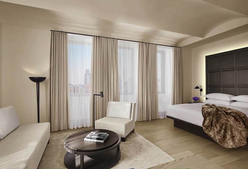 带城市景观的套间, The New York Edition