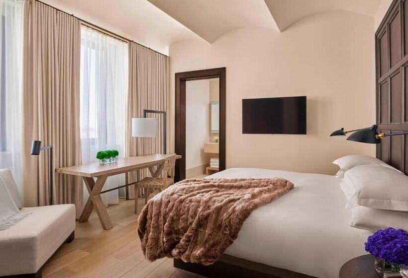 标准间, The New York Edition