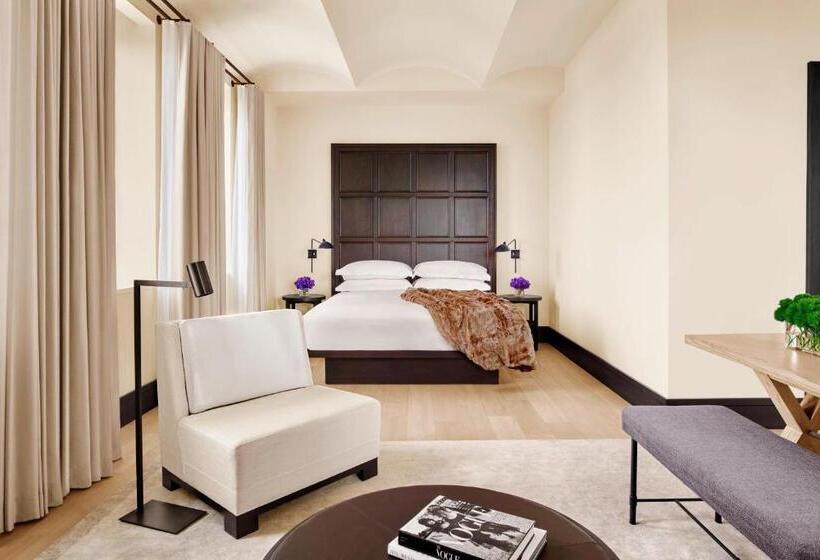 带城市景观的套间, The New York Edition