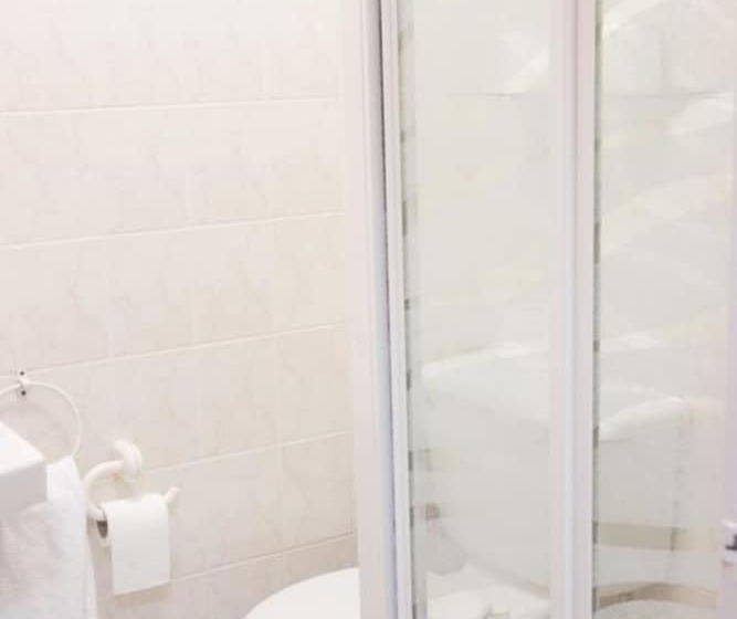 スタンダードルーム, The Willow