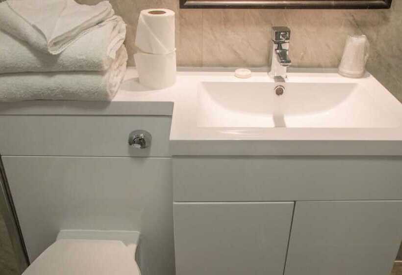 スタンダードトリプルルーム, The Willow