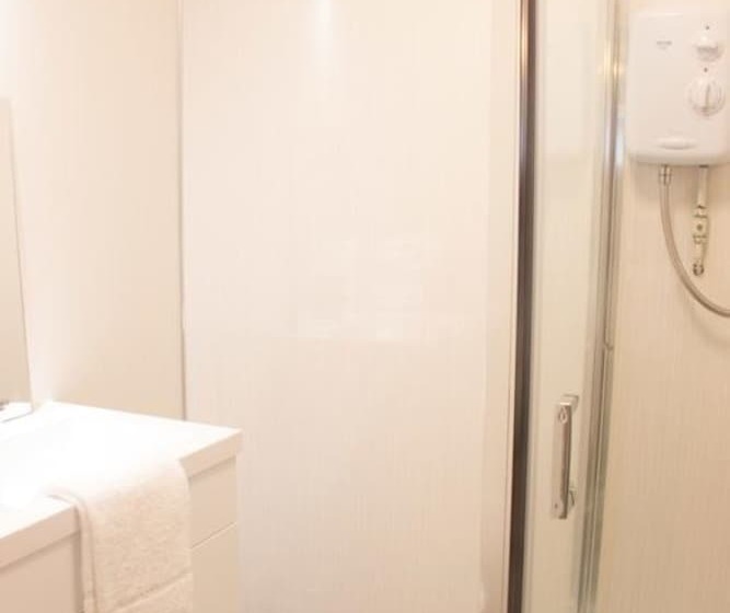 ファミリールーム, The Willow