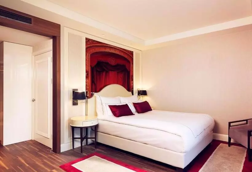Superior-Zimmer, Titanic Gendarmenmarkt Berlin