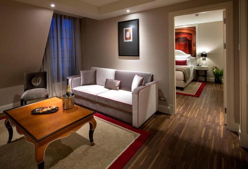 جناح, Titanic Gendarmenmarkt Berlin