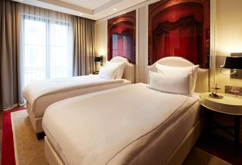 Deluxe Zimmer, Titanic Gendarmenmarkt Berlin