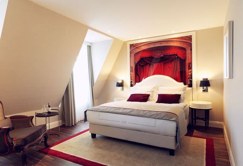 جناح, Titanic Gendarmenmarkt Berlin