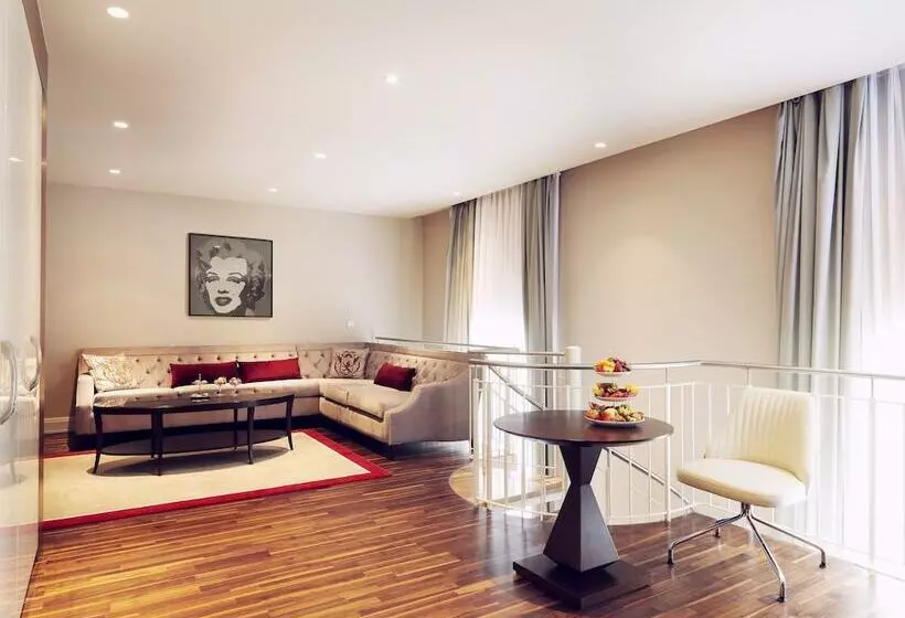 Suite, Titanic Gendarmenmarkt Berlin