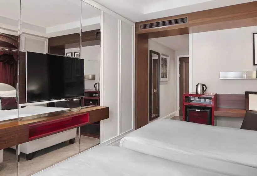 Deluxe Zimmer, Titanic Gendarmenmarkt Berlin
