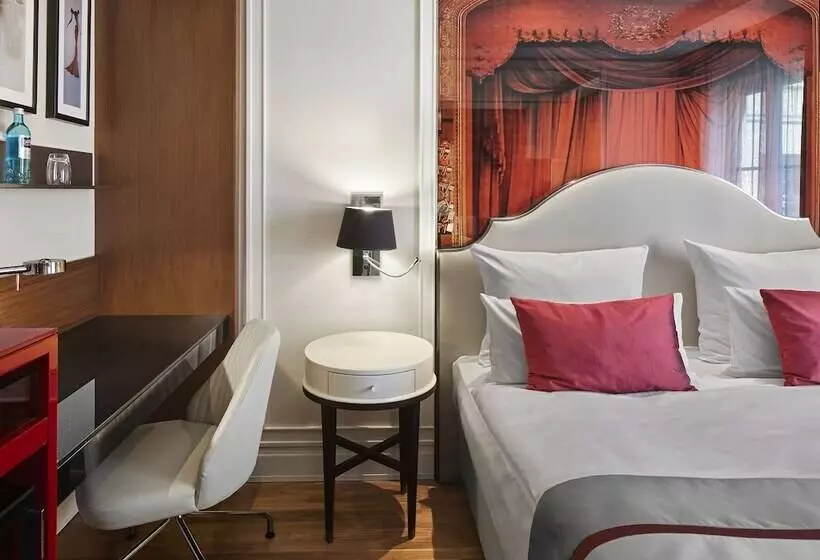Deluxe Zimmer, Titanic Gendarmenmarkt Berlin