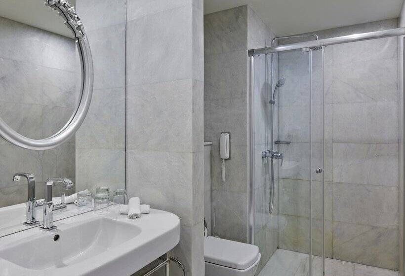 غرفة سوبيريور, Titanic Gendarmenmarkt Berlin