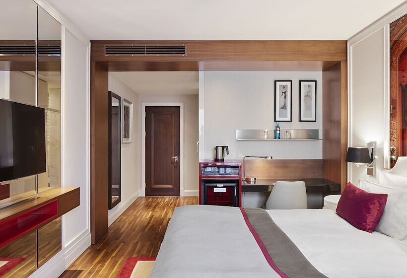 غرفة سوبيريور, Titanic Gendarmenmarkt Berlin