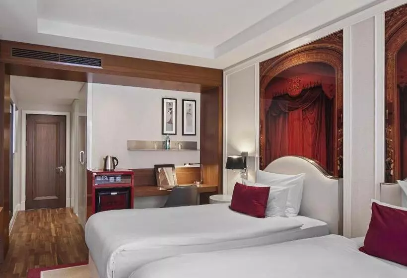 Deluxe Zimmer, Titanic Gendarmenmarkt Berlin