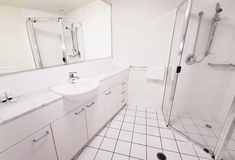 Апартаменты 2 Спальни, Inn On The Park Apartments