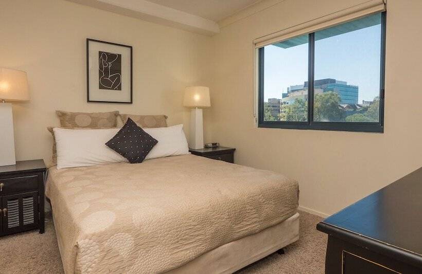 2침실 프리미엄 아파트, Inn On The Park Apartments