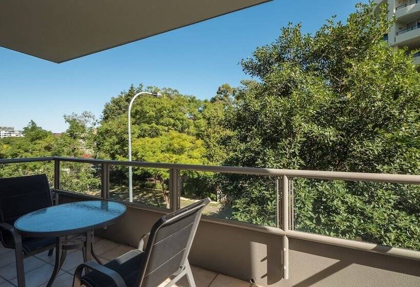 Апартаменты 1 Спальня, Inn On The Park Apartments