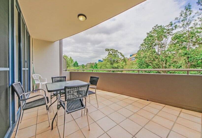 Апартаменты 2 Спальни, Inn On The Park Apartments