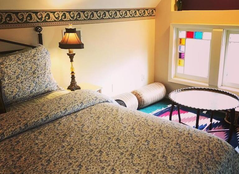 جناح سرير كينج, Innisfree Bed & Breakfast